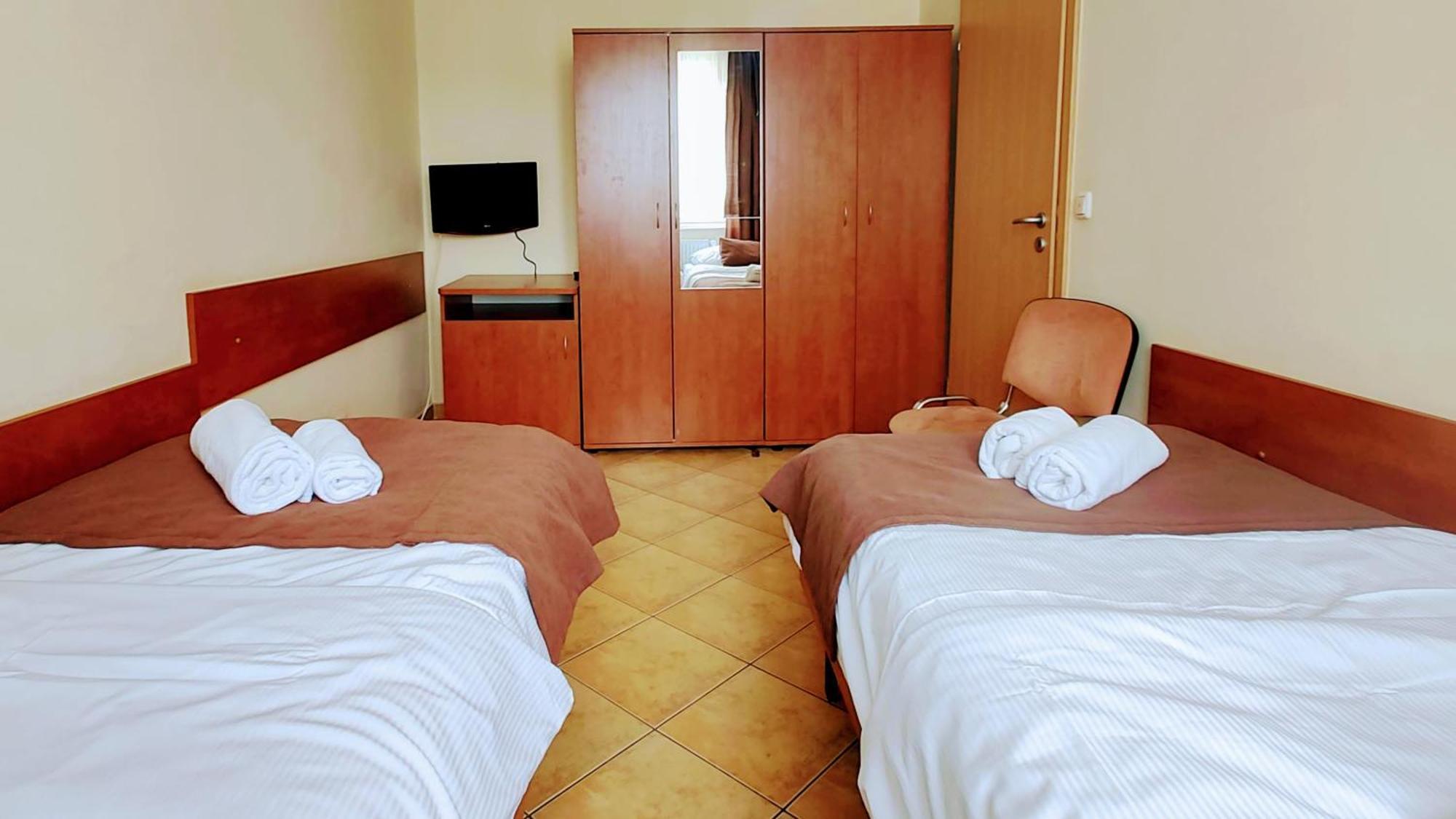 Helios Hotel เมียลโน ห้อง รูปภาพ