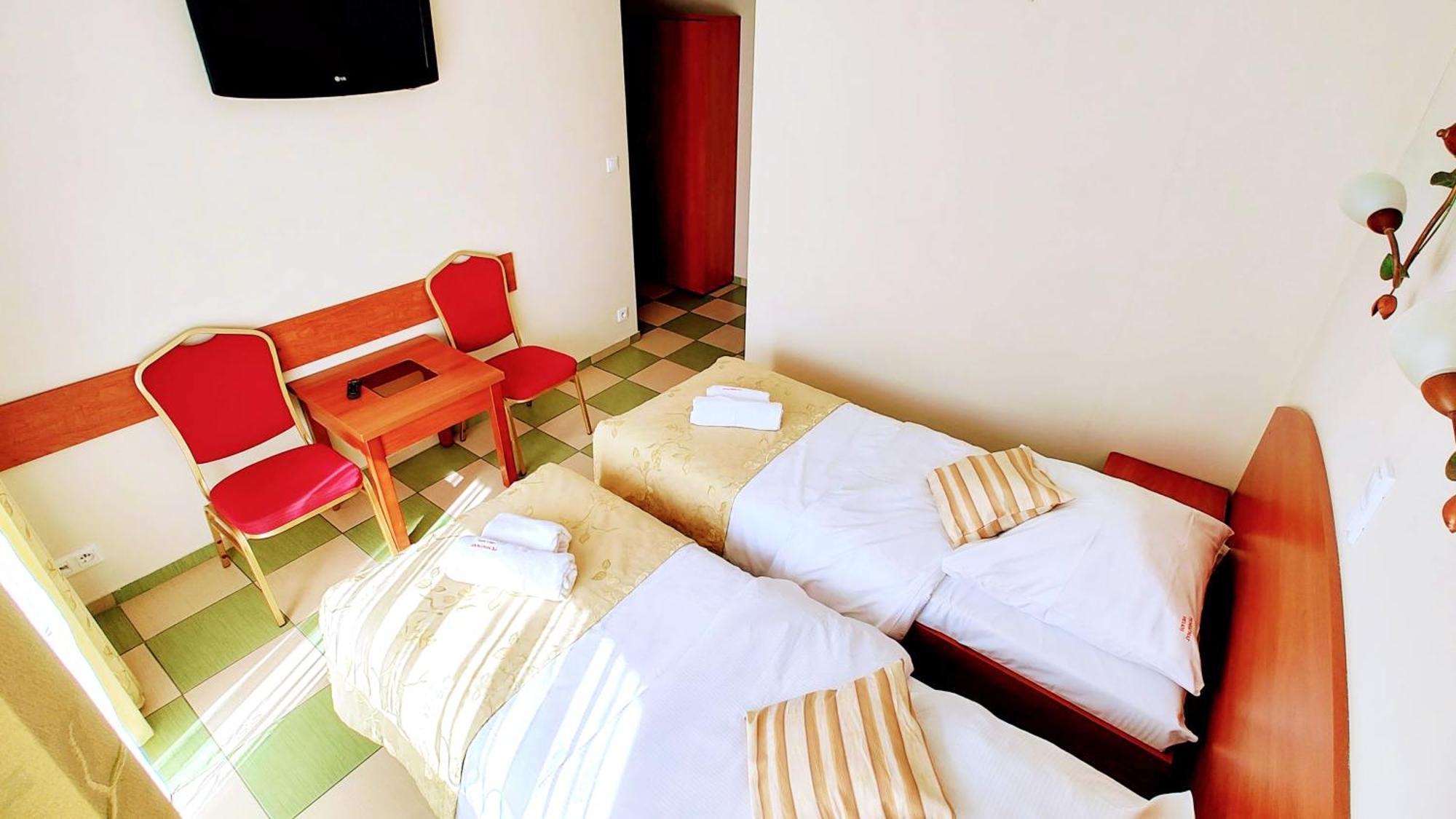 Helios Hotel เมียลโน ห้อง รูปภาพ